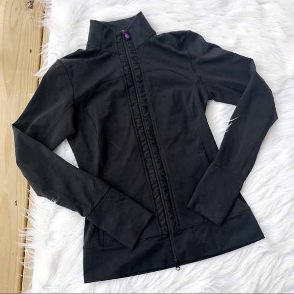 The North Face Jackets & Blazers - The North Face Black Long Sleeve Jacket